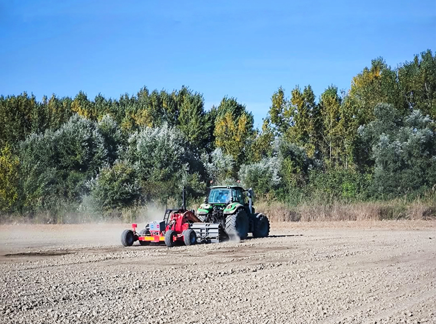 SL100 Sistema de Nivelación de Tierra GNSS
